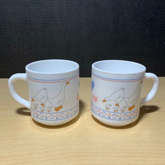 Arcopal Geese Mugs Set of 2 - Picture 1 of 6